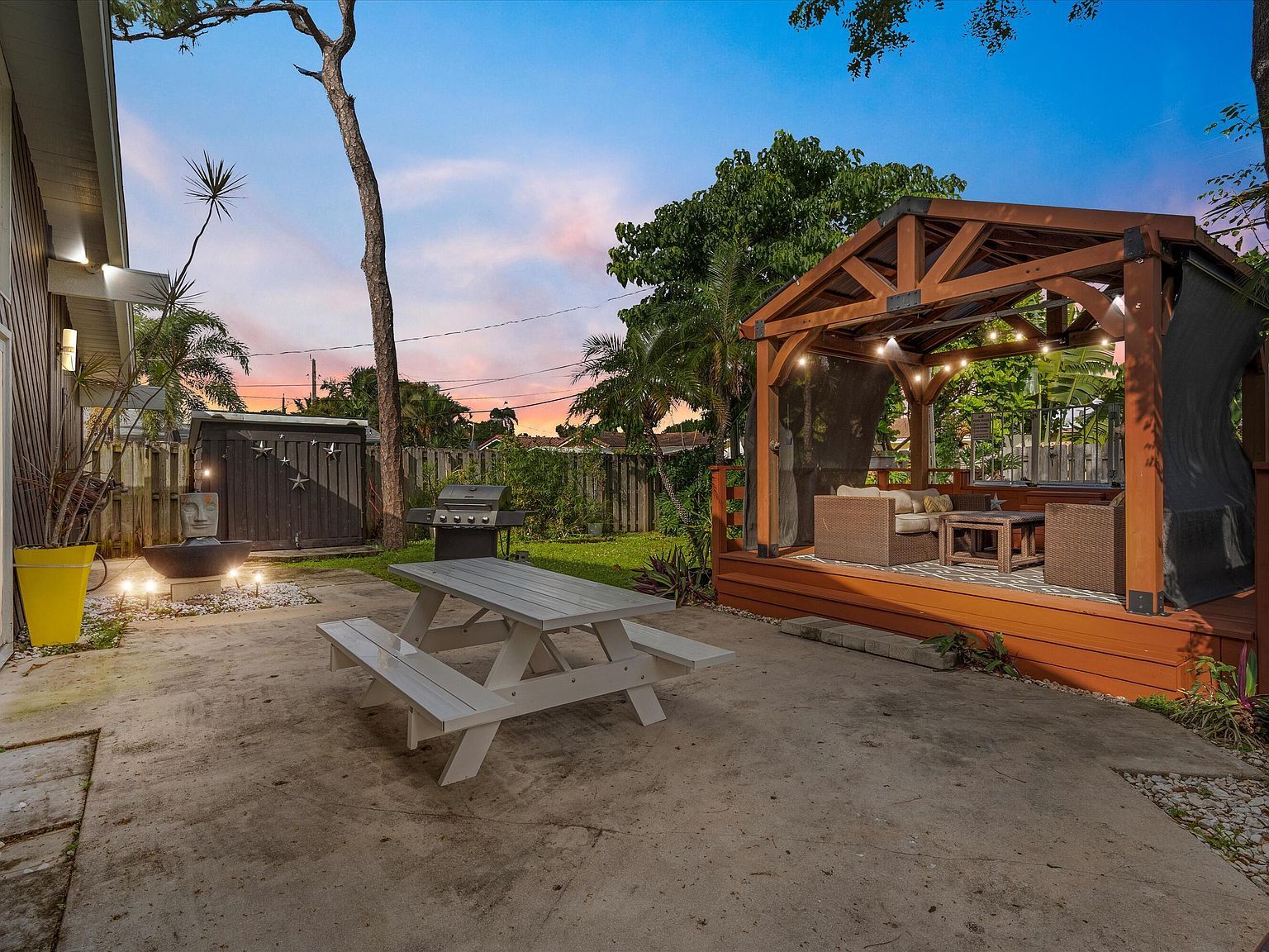 221 NW 45th St Fort Lauderdale, FL 33309 - Thumbnail 3