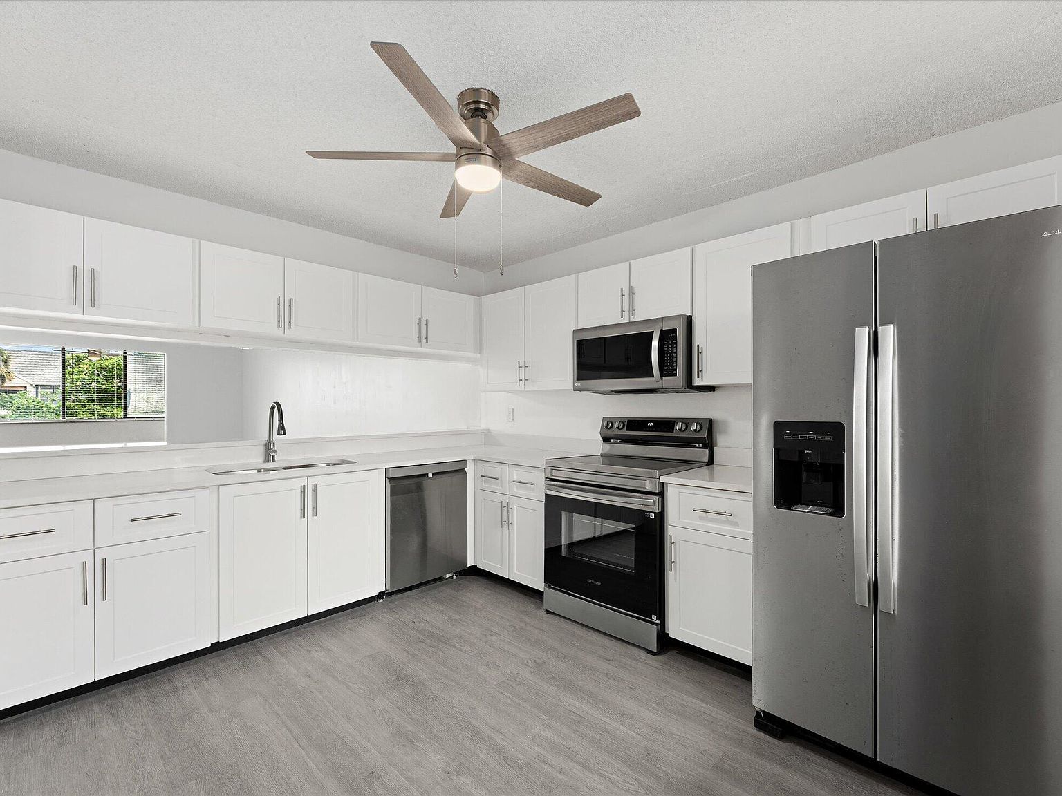 8040 Hampton Blvd APT 306 North Lauderdale, FL 33068 - Thumbnail 3