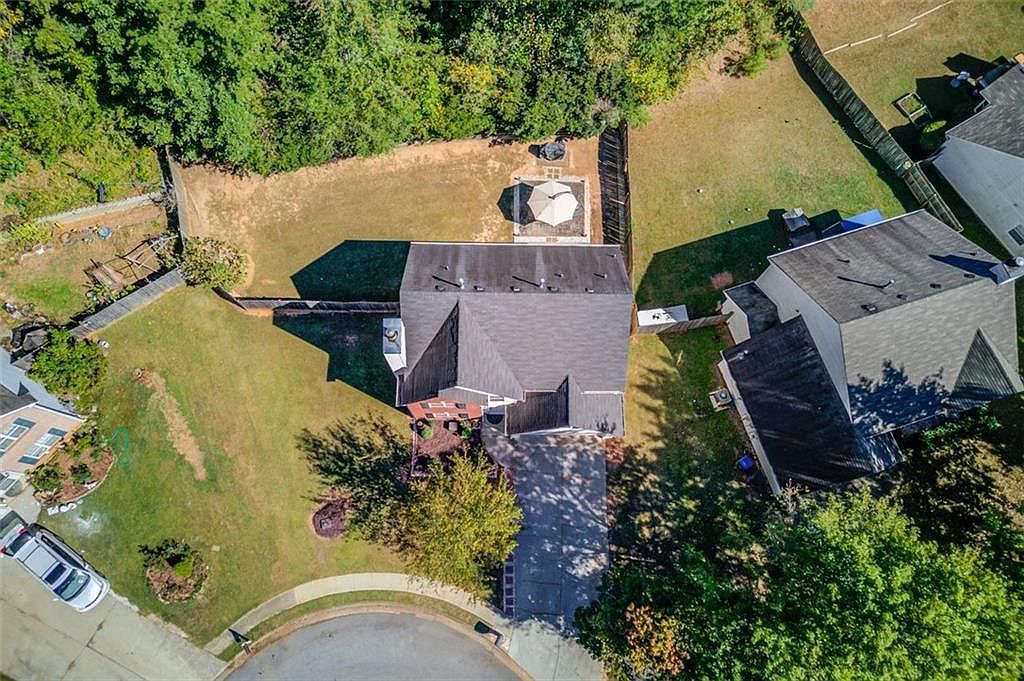 1811 Hayden Mill Ct Lawrenceville, GA 30043 - Thumbnail 3