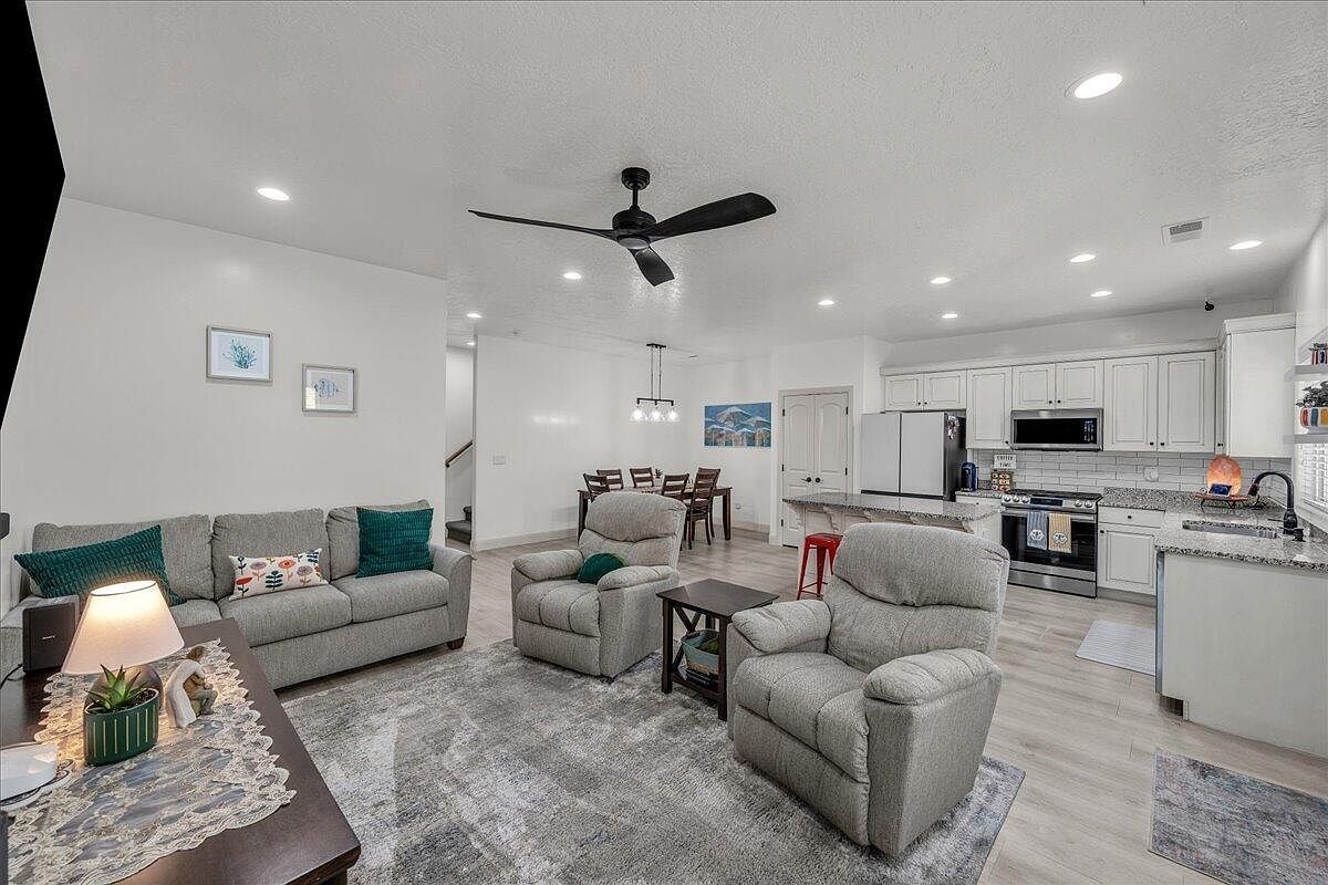 355 W 200 S UNIT 139 Washington, UT 84780 - Thumbnail 3