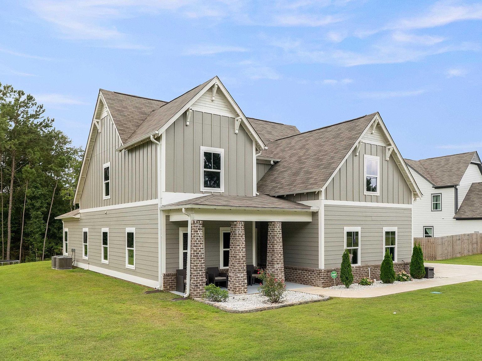 1673 McKesie St Riverside, AL 35135 - Thumbnail 3