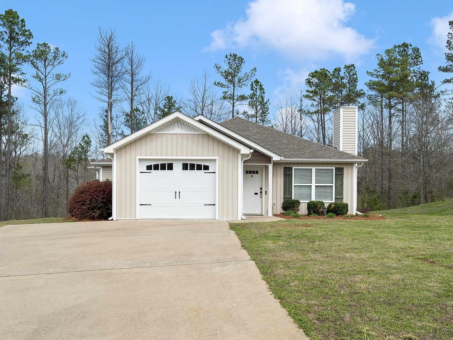 760 Magnolia Crest Ct Odenville, AL 35120 - Thumbnail 3