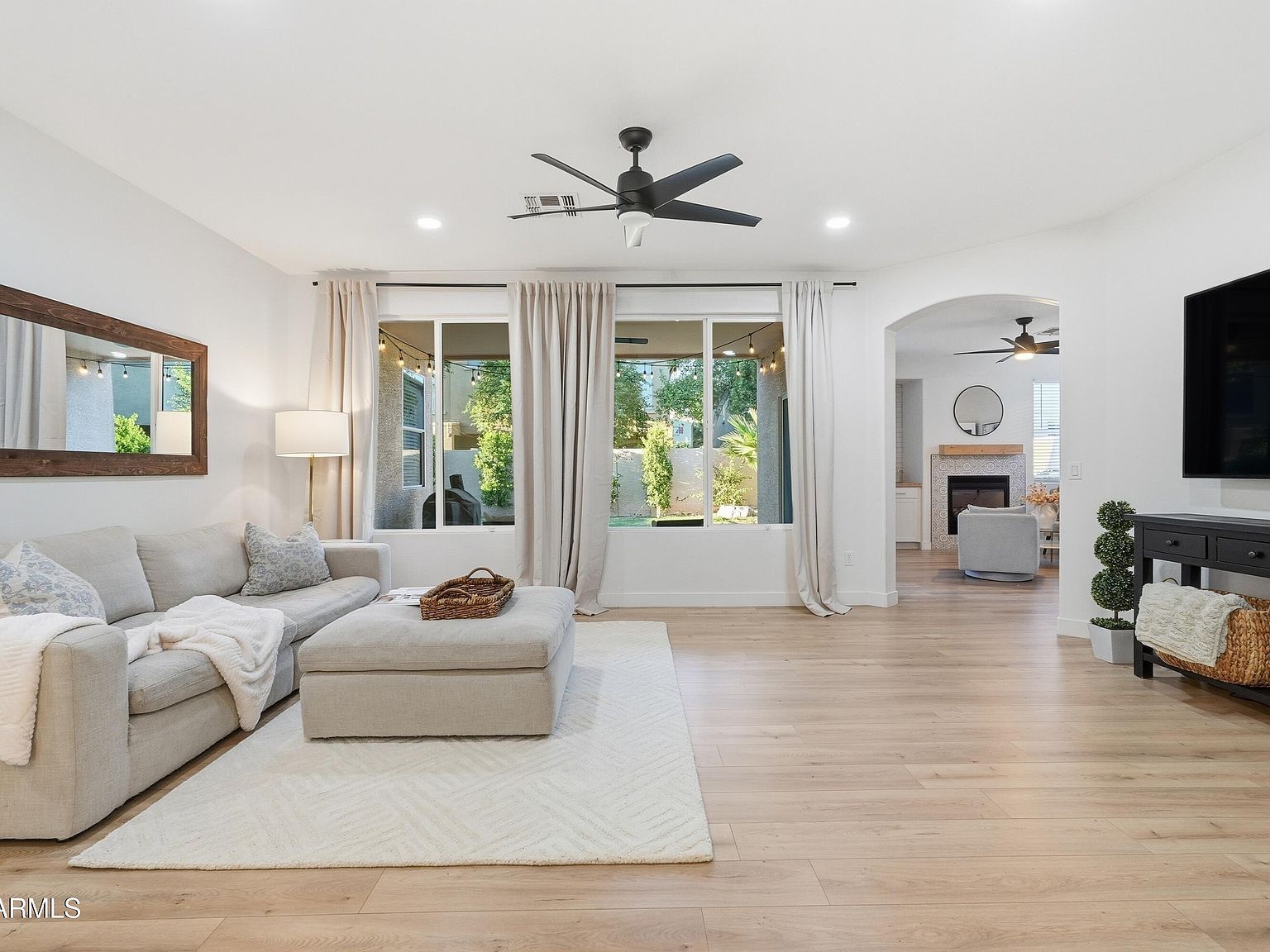 9614 E Keats Ave Mesa, AZ 85209 - Thumbnail 3