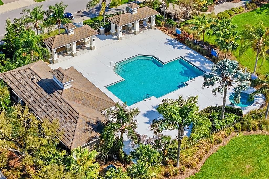 5437 Chatham Square Way Bradenton, FL 34203 - Thumbnail 3