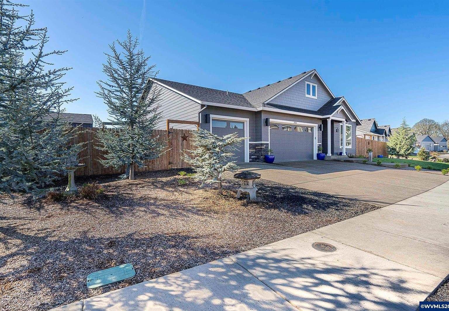 2926 Canter Ave Albany, OR 97321 - Thumbnail 3