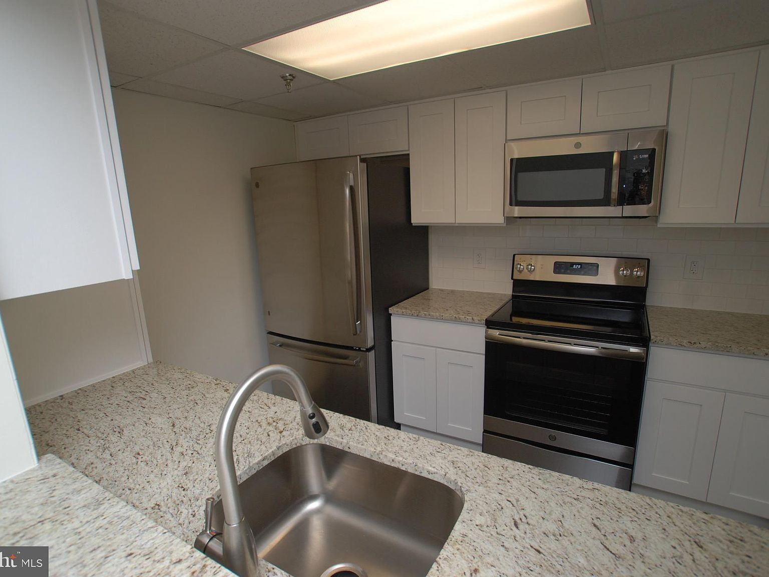 7206 Centennial Sta Warminster, PA 18974 - Thumbnail 3