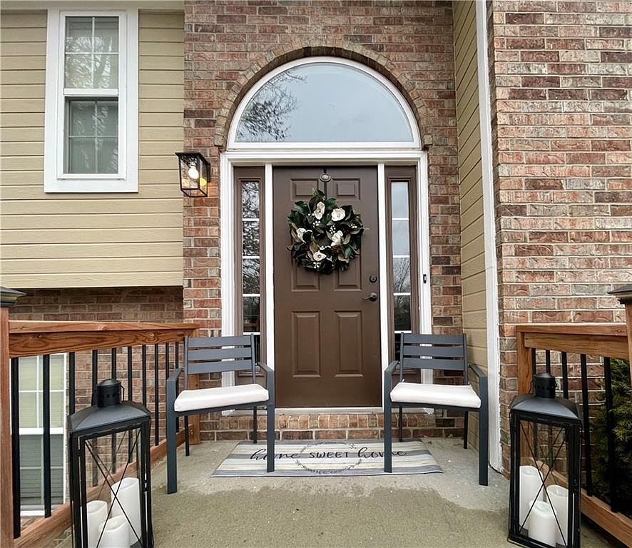 10916 N Oxford Ave Kansas City, MO 64157  | Single Family