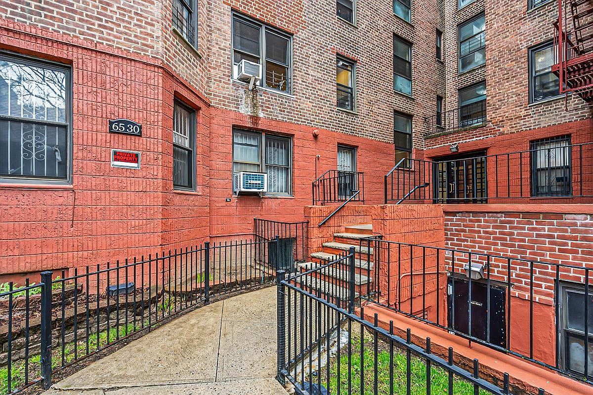 6530 108th St APT 2D Forest Hills, NY 11375 - Thumbnail 3