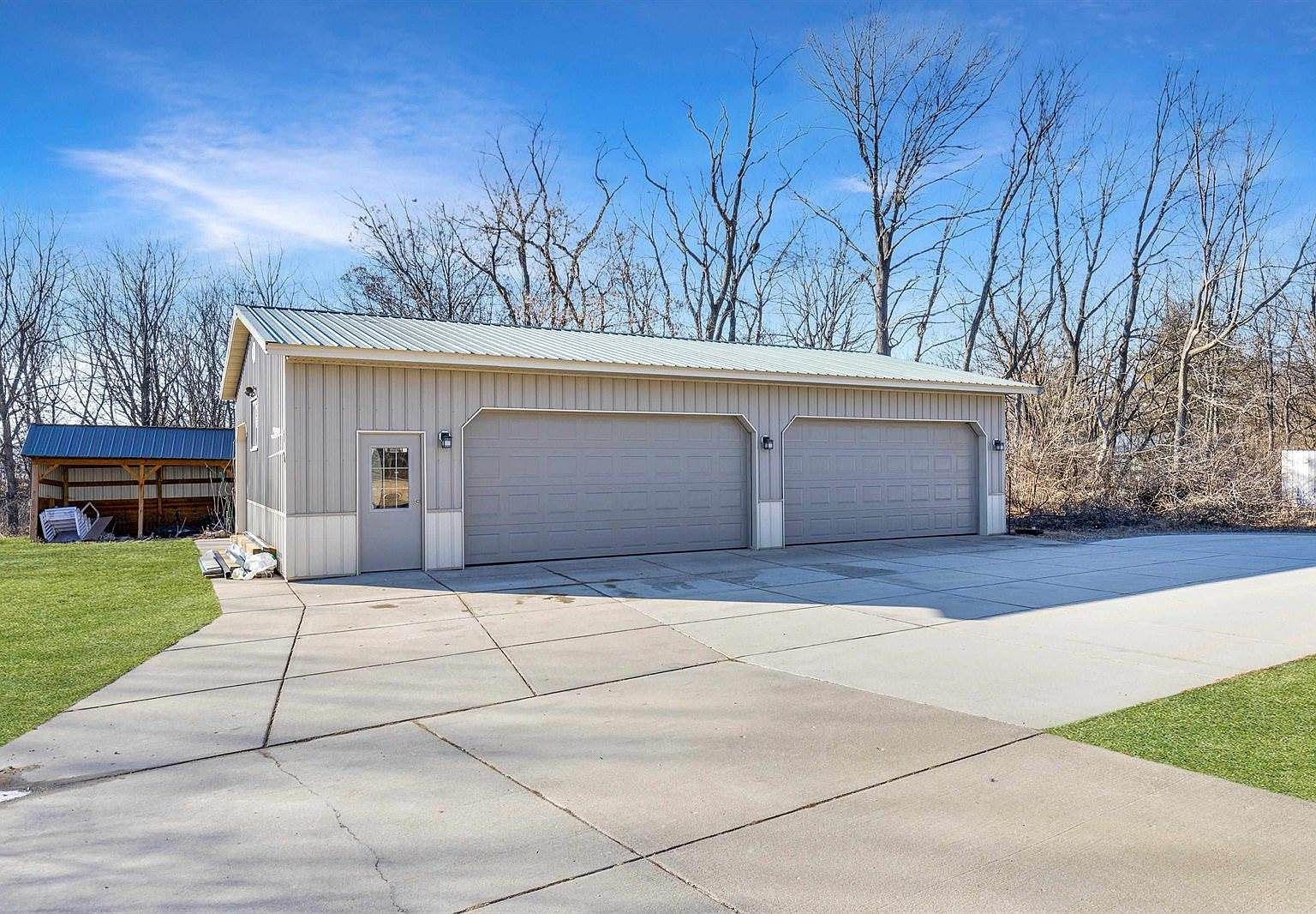 4805 Schneider Dr Oregon, WI 53575 - Thumbnail 3