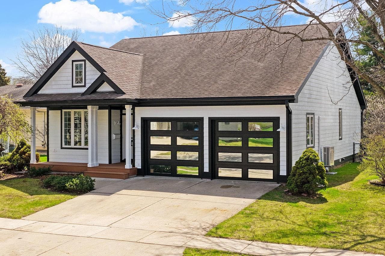 7211 Henry Ct Middleton, WI 53562 - Thumbnail 3