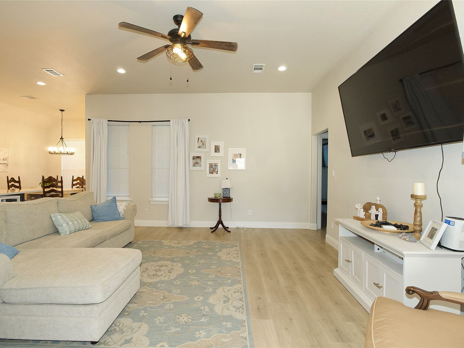 528 Mustang Ln Pilot Point, TX 76258 - Thumbnail 3