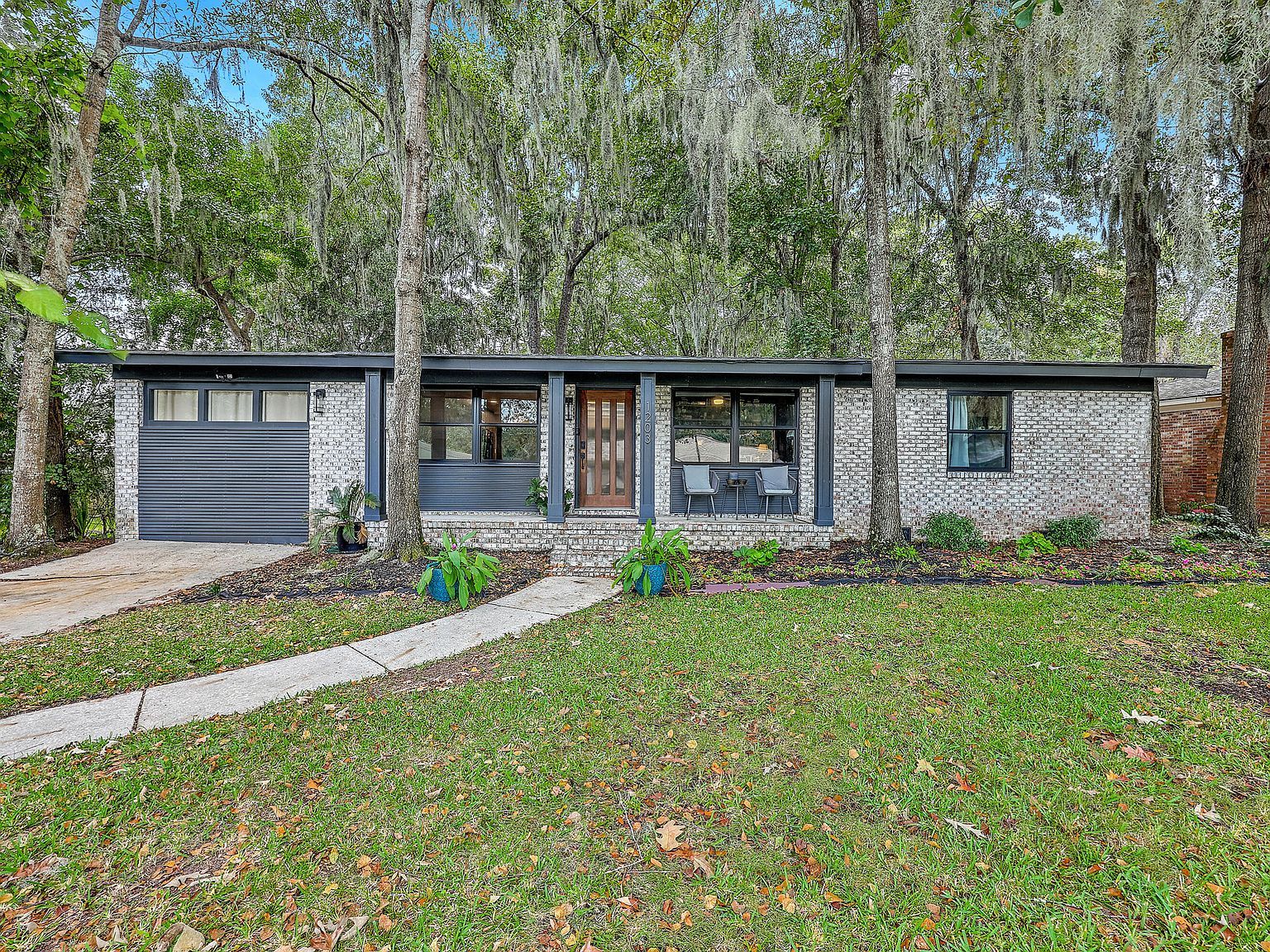 1203 Valley Dr Hanahan, SC 29410 - Thumbnail 3