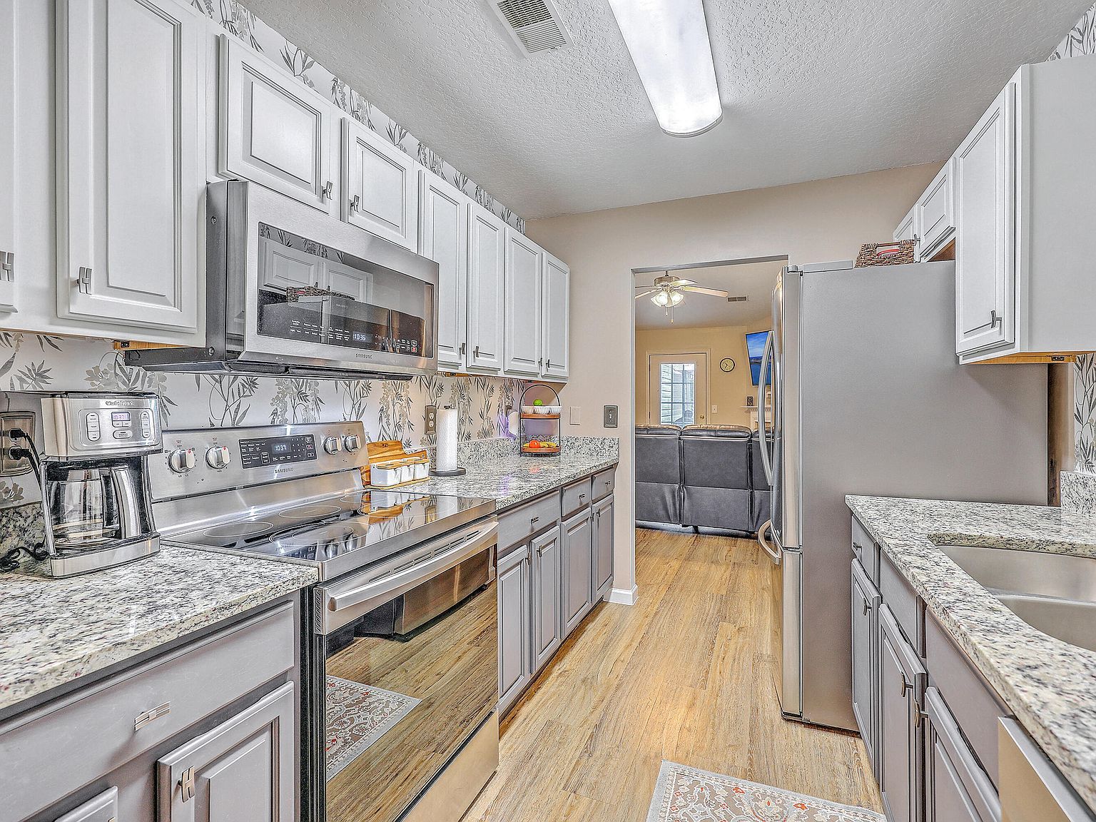 5201 Pomfret St North Charleston, SC 29418 - Thumbnail 3