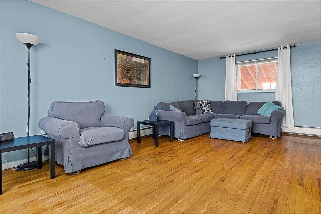 444 Bartola St Pittsburgh, PA 15243 - Thumbnail 3