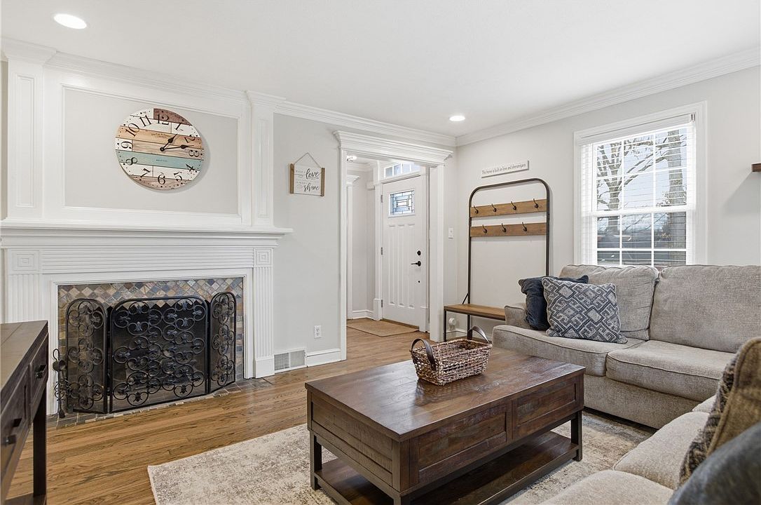 1924 Shaler Dr Glenshaw, PA 15116 - Thumbnail 3