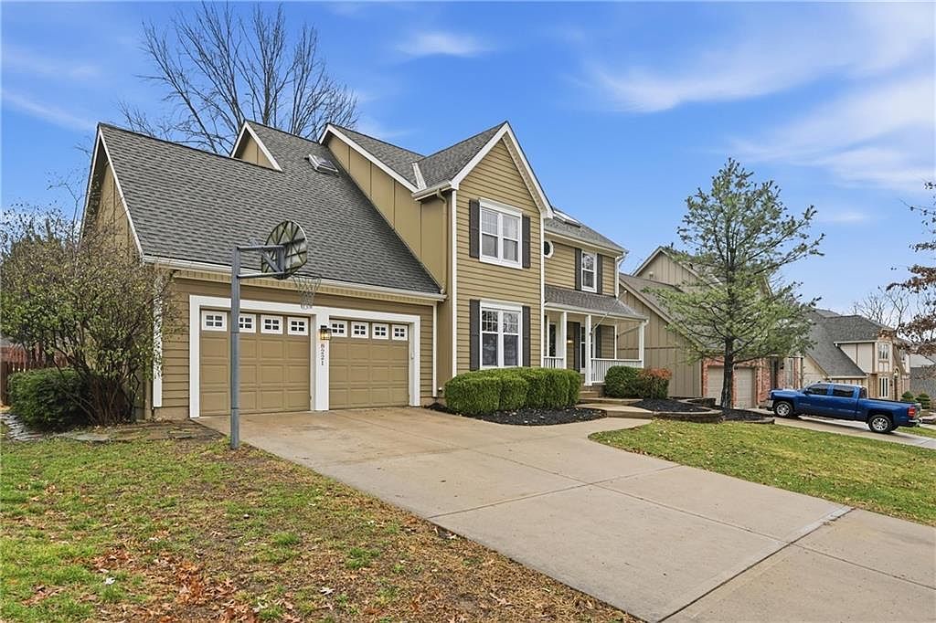 8221 Park St Lenexa, KS 66215 - Thumbnail 3