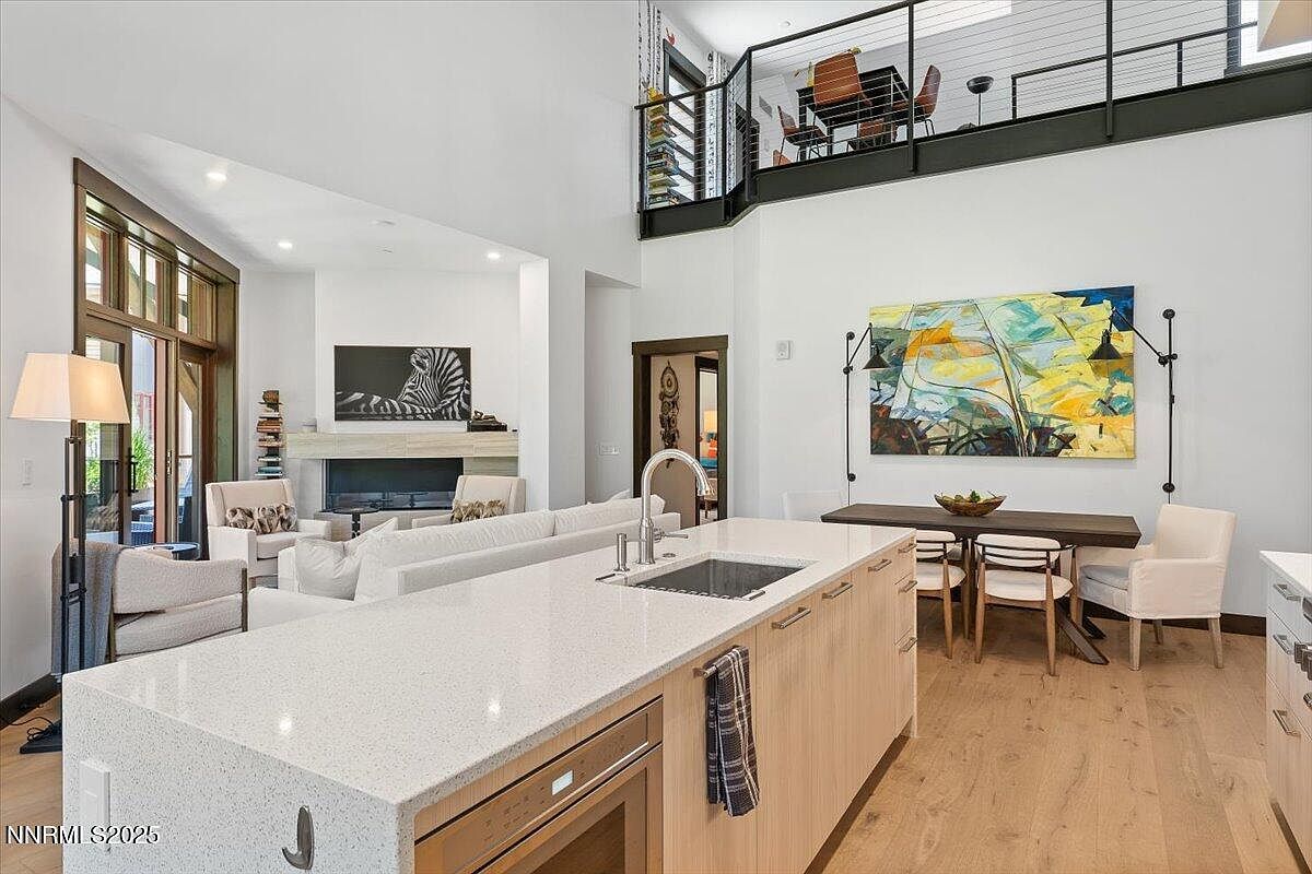 33 Beach Club Dr #506 Stateline, NV 89449 - Thumbnail 3