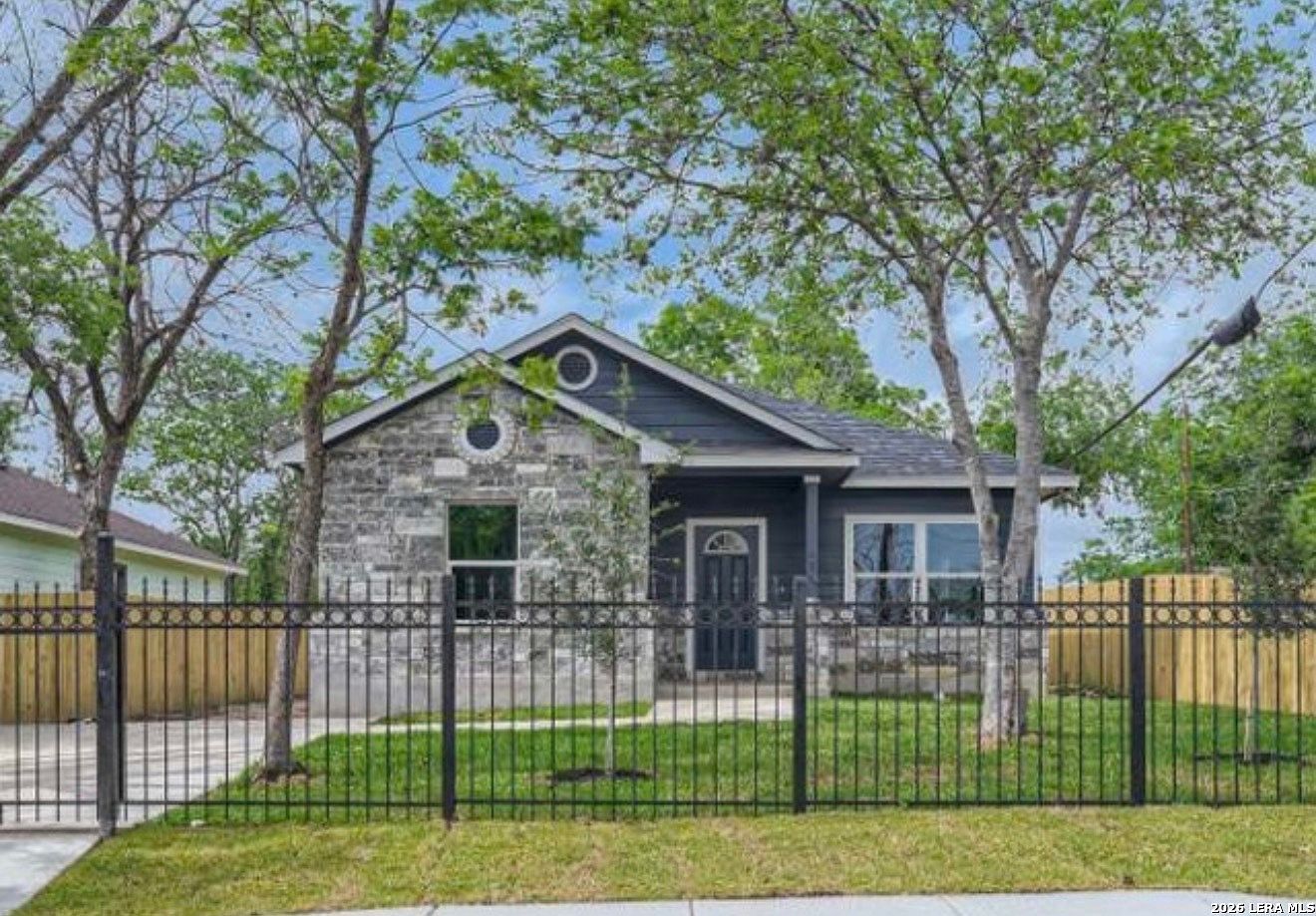 479 Corliss San Antonio, TX 78220 - Thumbnail 3