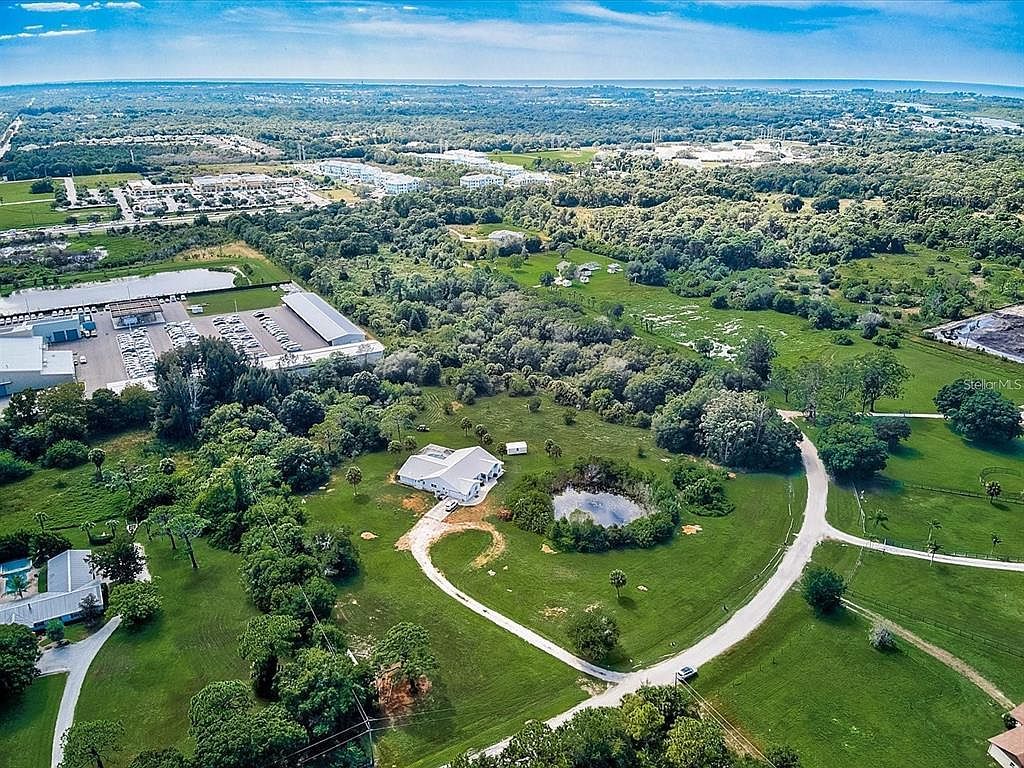 1104 Twin Laurel Blvd Nokomis, FL 34275 - Thumbnail 3