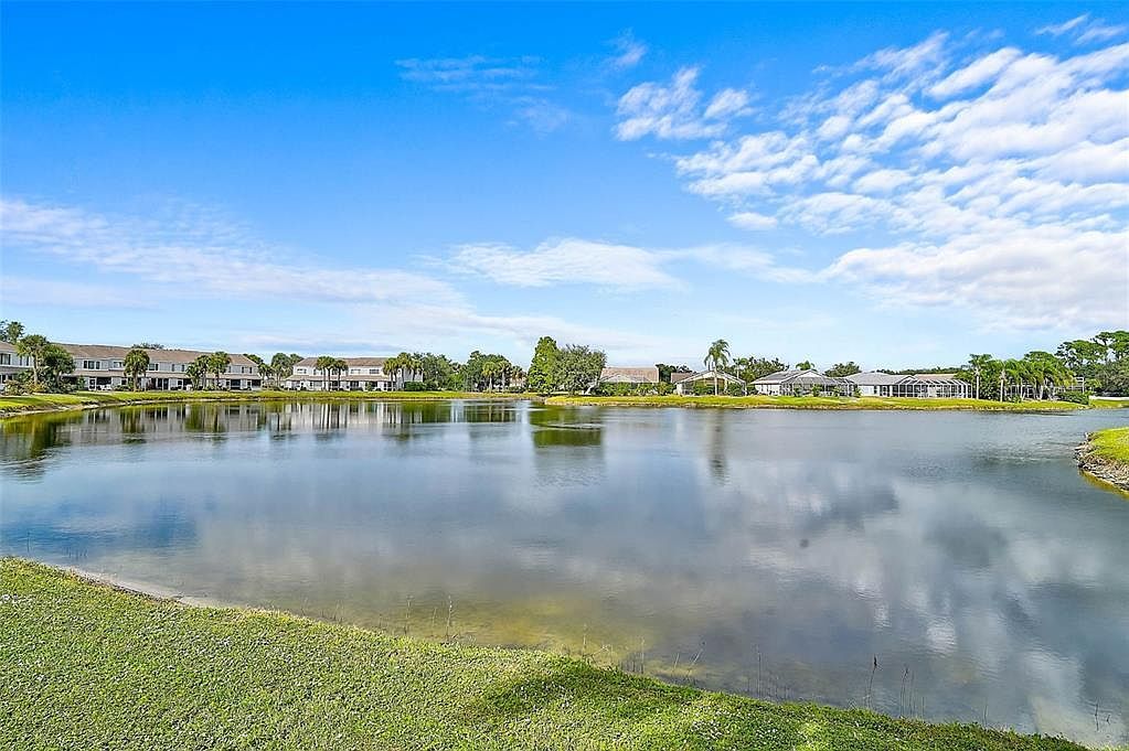 4711 Sabal Key Dr Bradenton, FL 34203 - Thumbnail 3