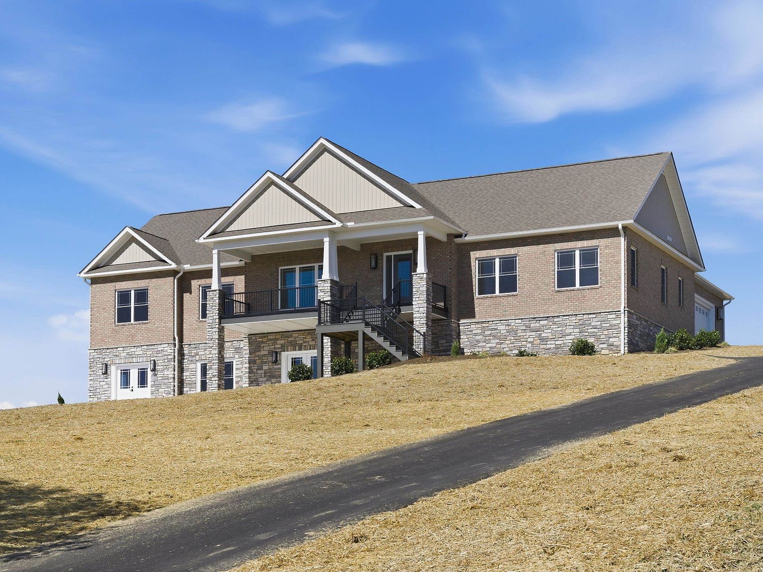 2130 Peakland Way Christiansburg, VA 24073 - Thumbnail 3