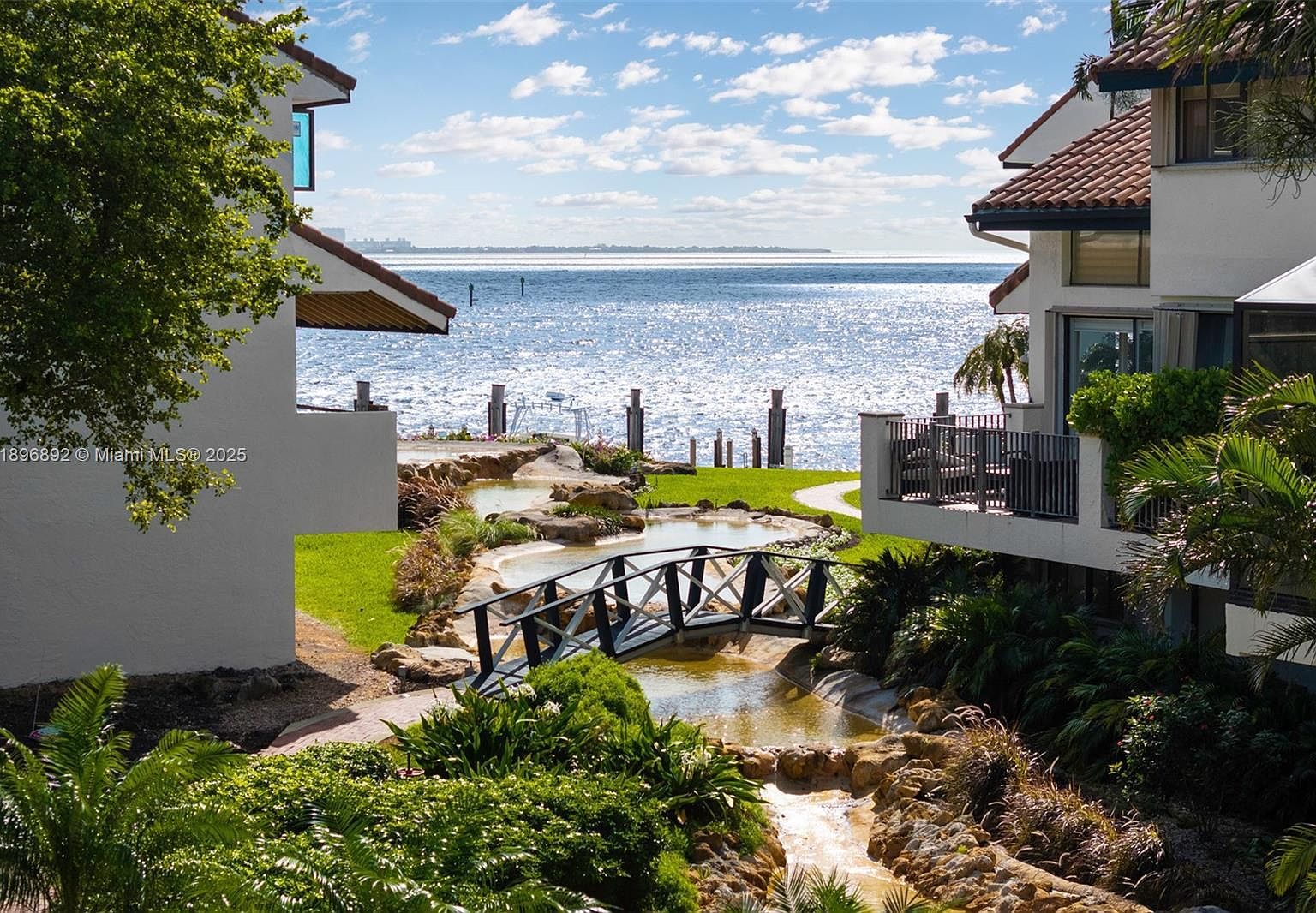 2000 S Bayshore Dr APT 4 Miami, FL 33133 - Thumbnail 3