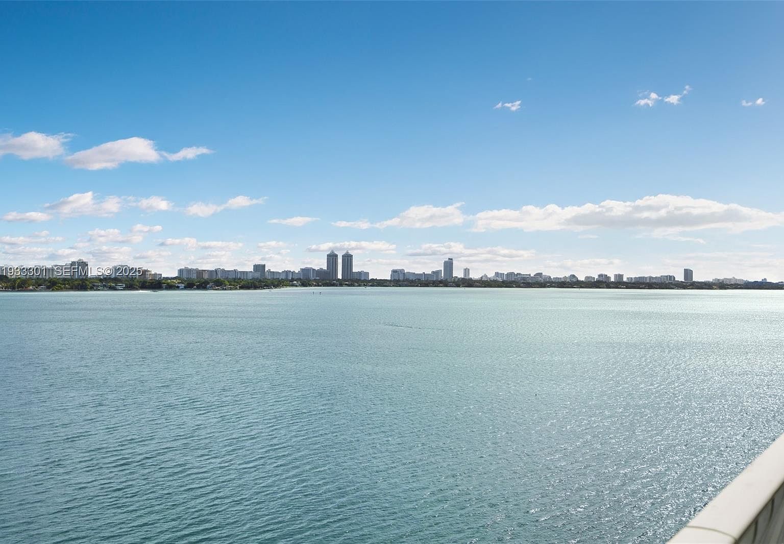 7601 E Treasure Dr APT 1119 North Bay Village, FL 33141 - Thumbnail 3