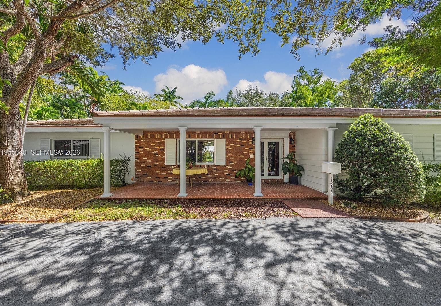 13205 SW 71st Ave Pinecrest, FL 33156 - Thumbnail 3