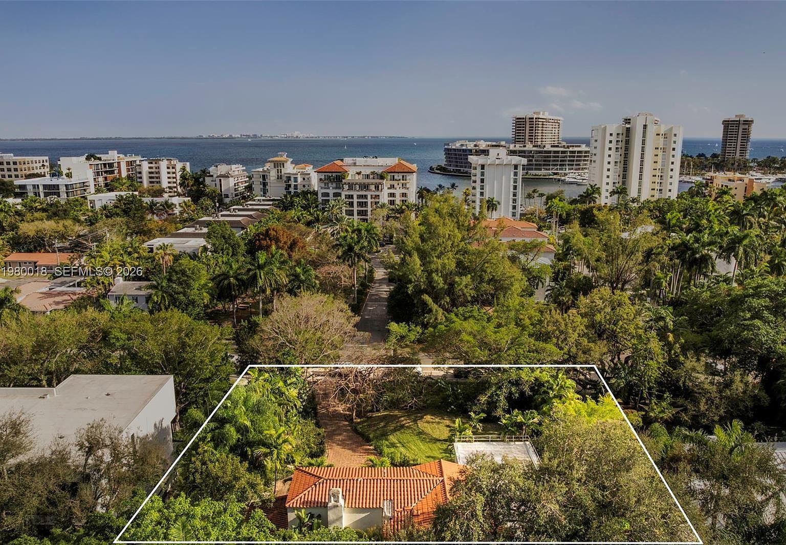 1645 S Bayshore Dr Miami, FL 33133 - Thumbnail 3