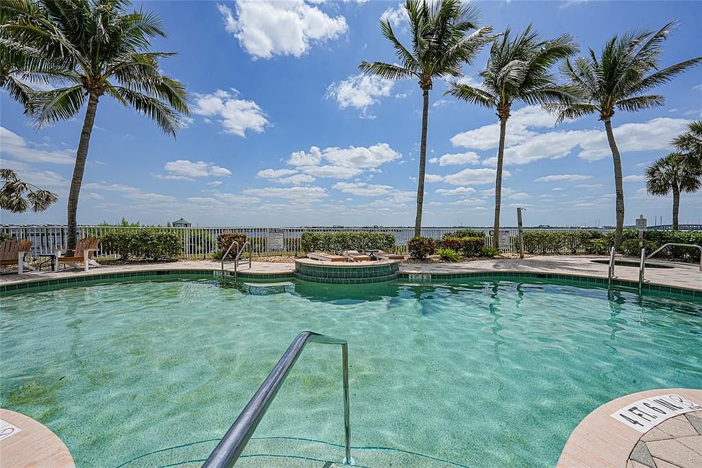 5114 Melbourne St #A202 Punta Gorda, FL 33980 - Thumbnail 3