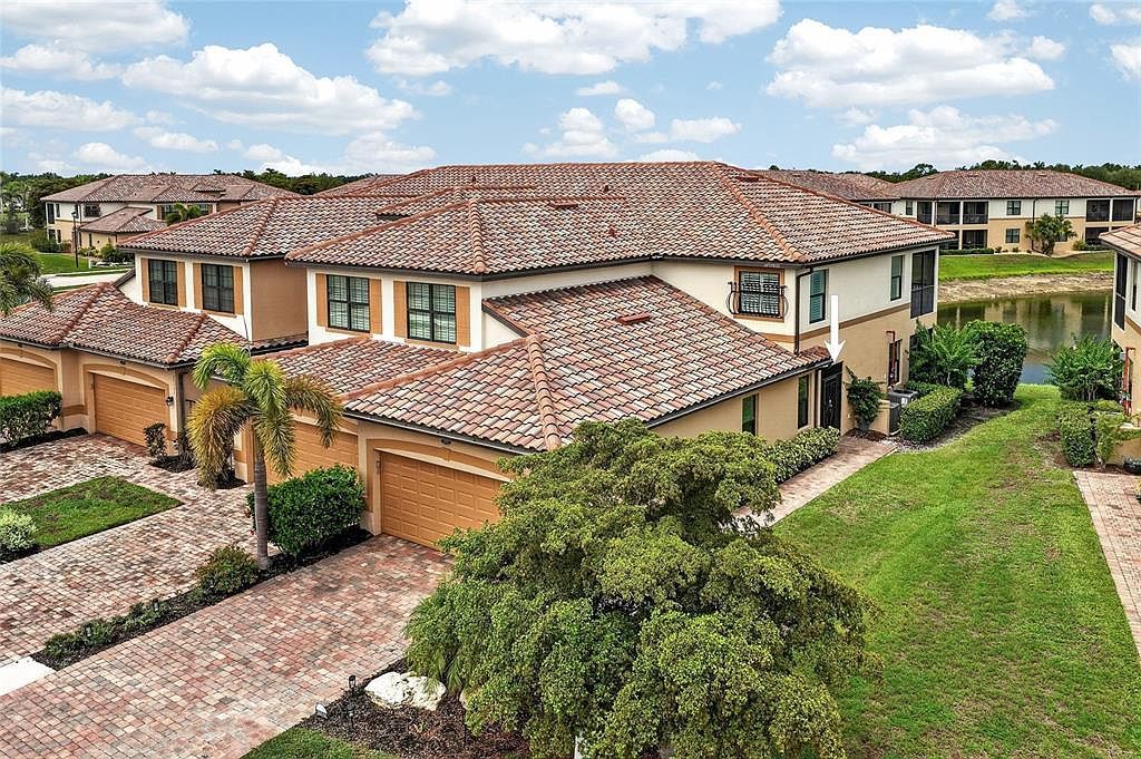 20151 Ragazza Cir Unit 102 Venice, FL 34293 - Thumbnail 3