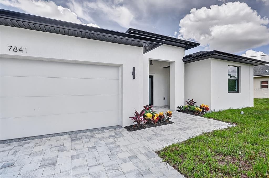 7841 Sontag Ave North Port, FL 34291 - Thumbnail 3