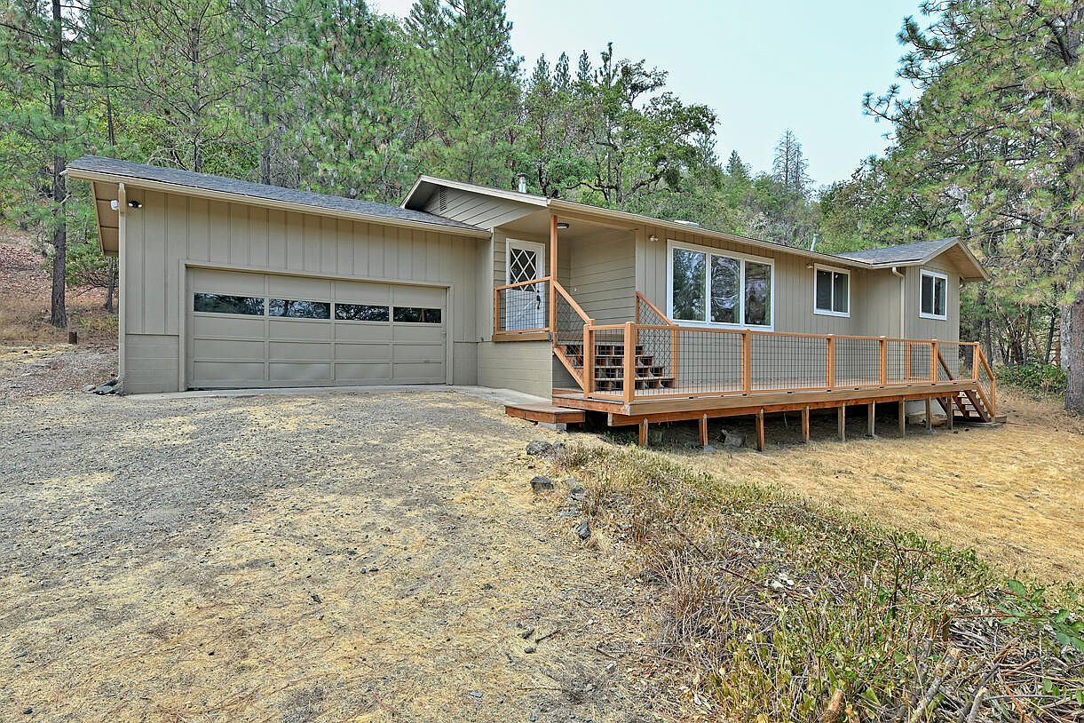 1100 Cantrall Rd Jacksonville, OR 97530 - Thumbnail 3