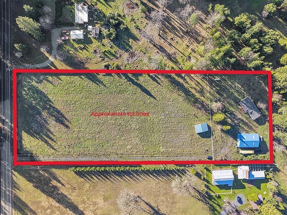 3666 Dick George Rd Cave Junction, OR 97523 - Thumbnail 3