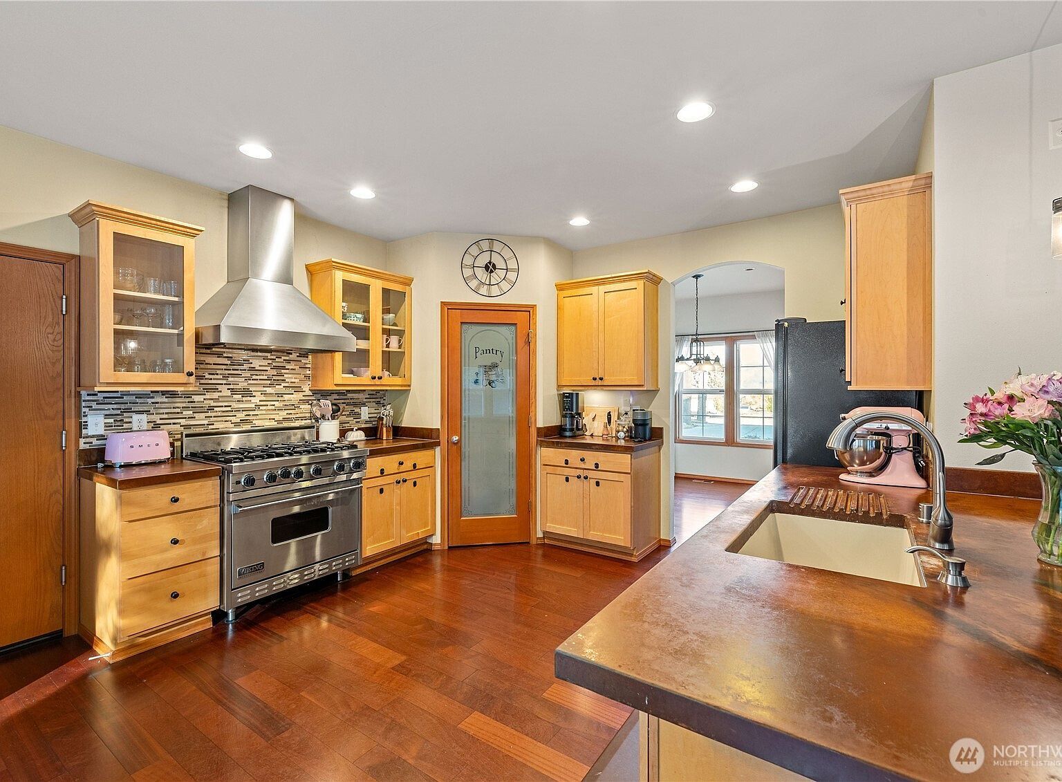 9301 53rd Ave S Seattle, WA 98118 - Thumbnail 3