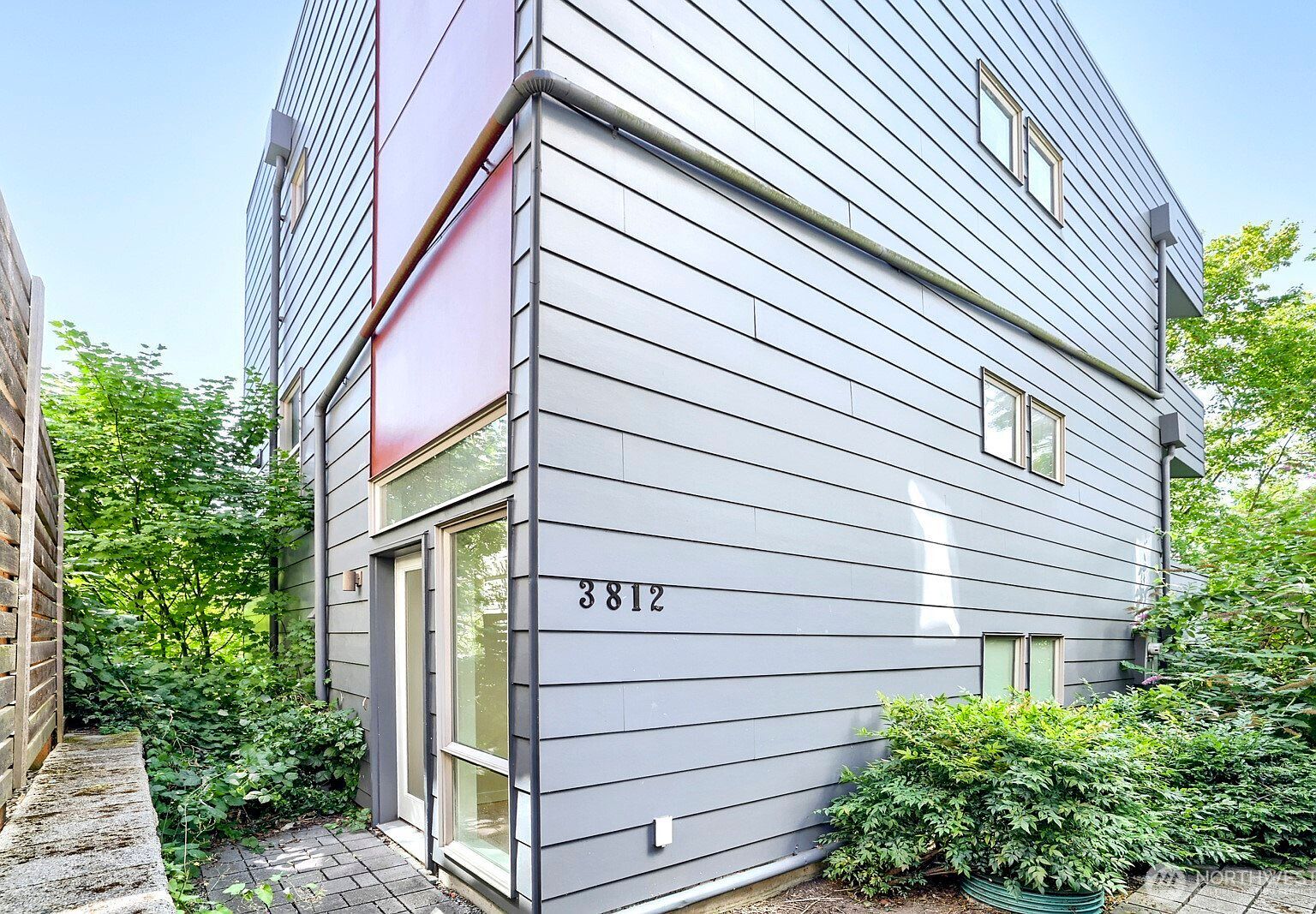 3812 Whitman Ave N Seattle, WA 98103 - Thumbnail 3