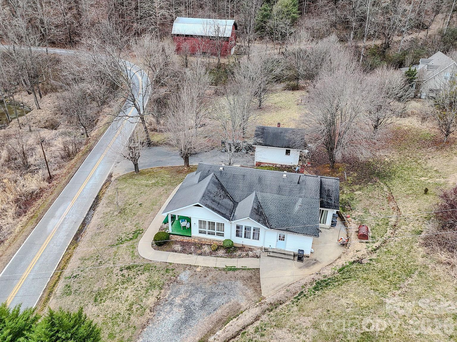 2301 Silver Mill Rd Marshall, NC 28753 - Thumbnail 3