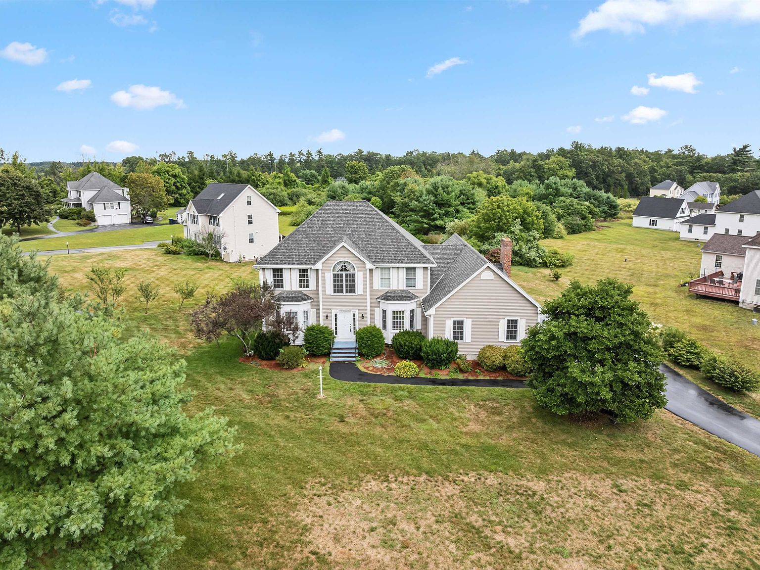 1 Squire Armour Rd Windham, NH 03087 - Thumbnail 3