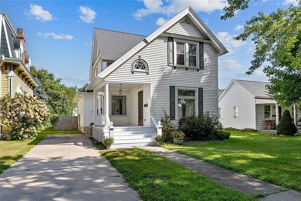 304 E Union St Manchester, IA 52057 - Thumbnail 3