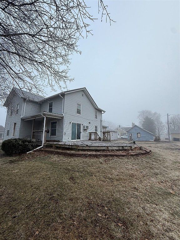 302 E 9th St Vinton, IA 52349 - Thumbnail 3