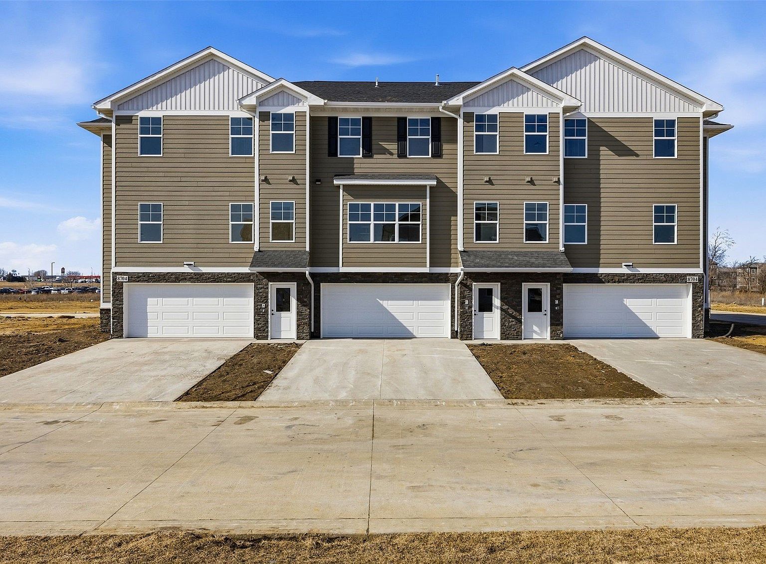 8705 Lewis Dr SW #B Cedar Rapids, IA 52404 - Thumbnail 3