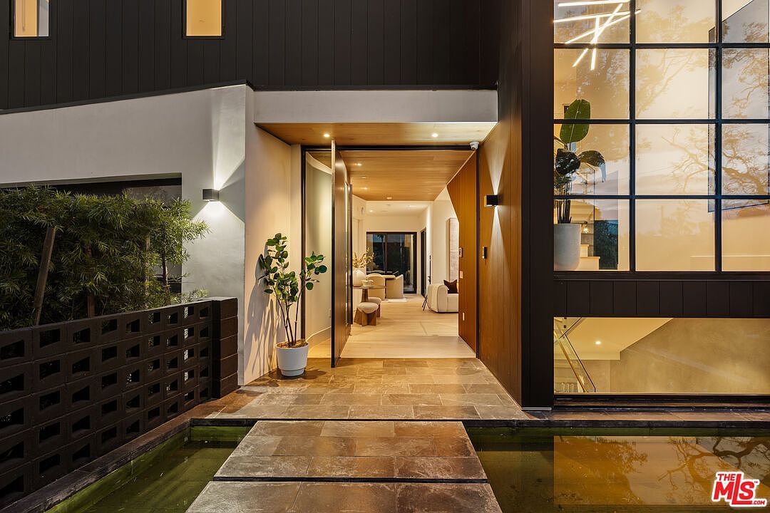 5988 W 76th St Los Angeles, CA 90045 - Thumbnail 3