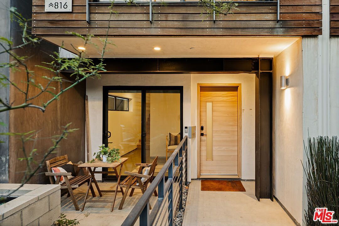 820 N Formosa Ave Los Angeles, CA 90046 - Thumbnail 3