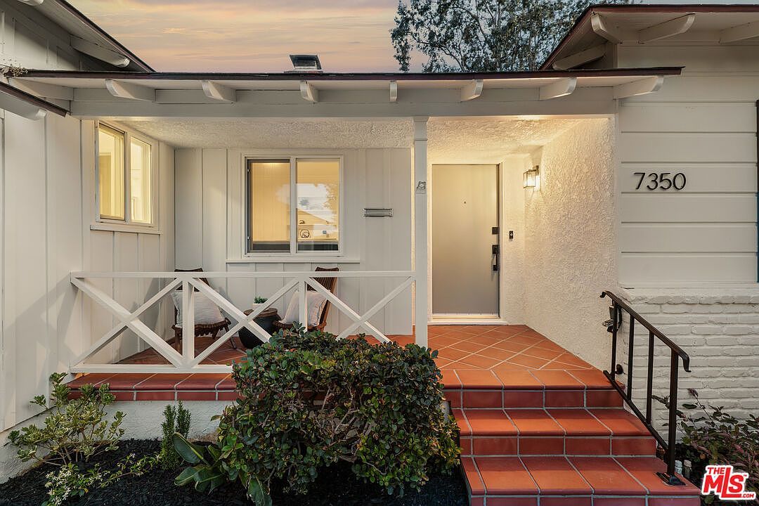 7350 W 91st St Los Angeles, CA 90045 - Thumbnail 3