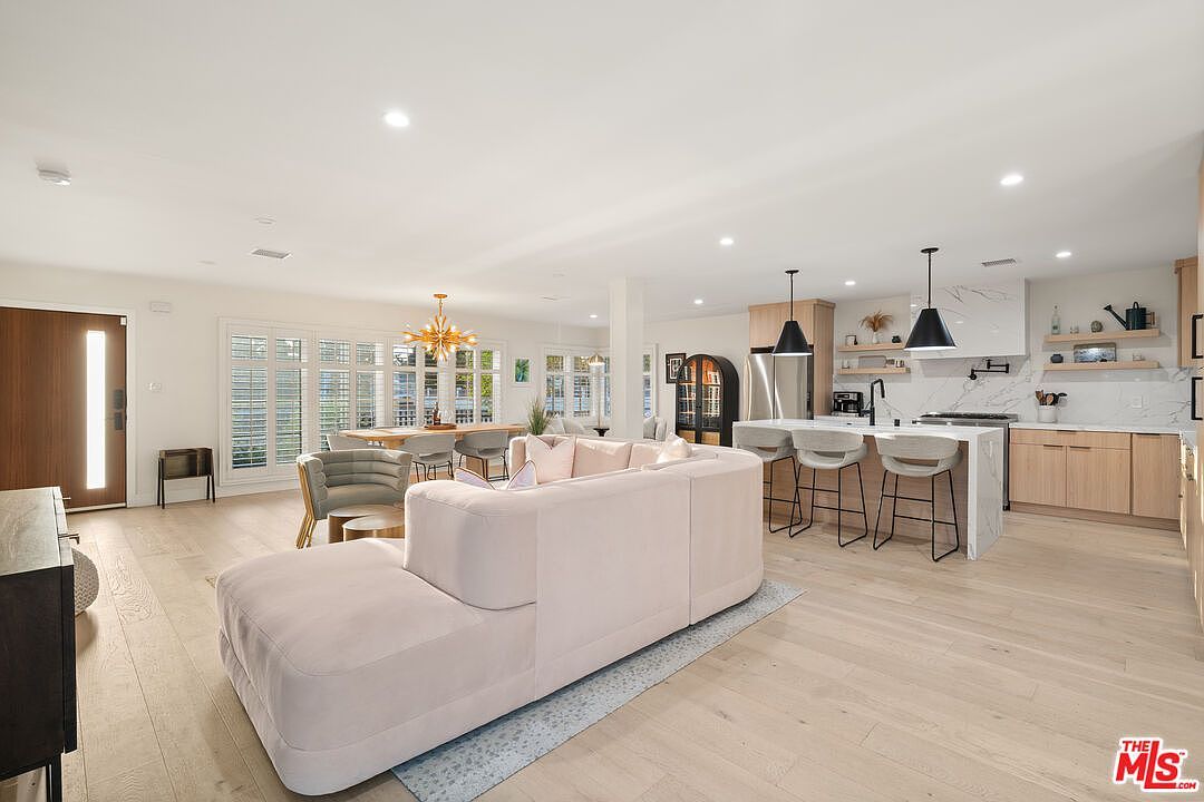 5758 Tobias Ave Sherman Oaks, CA 91411 - Thumbnail 3