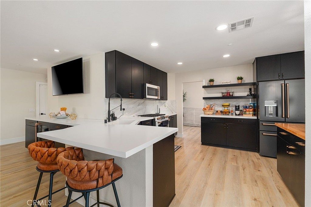 15630 Willow Dr Fontana, CA 92337 - Thumbnail 3