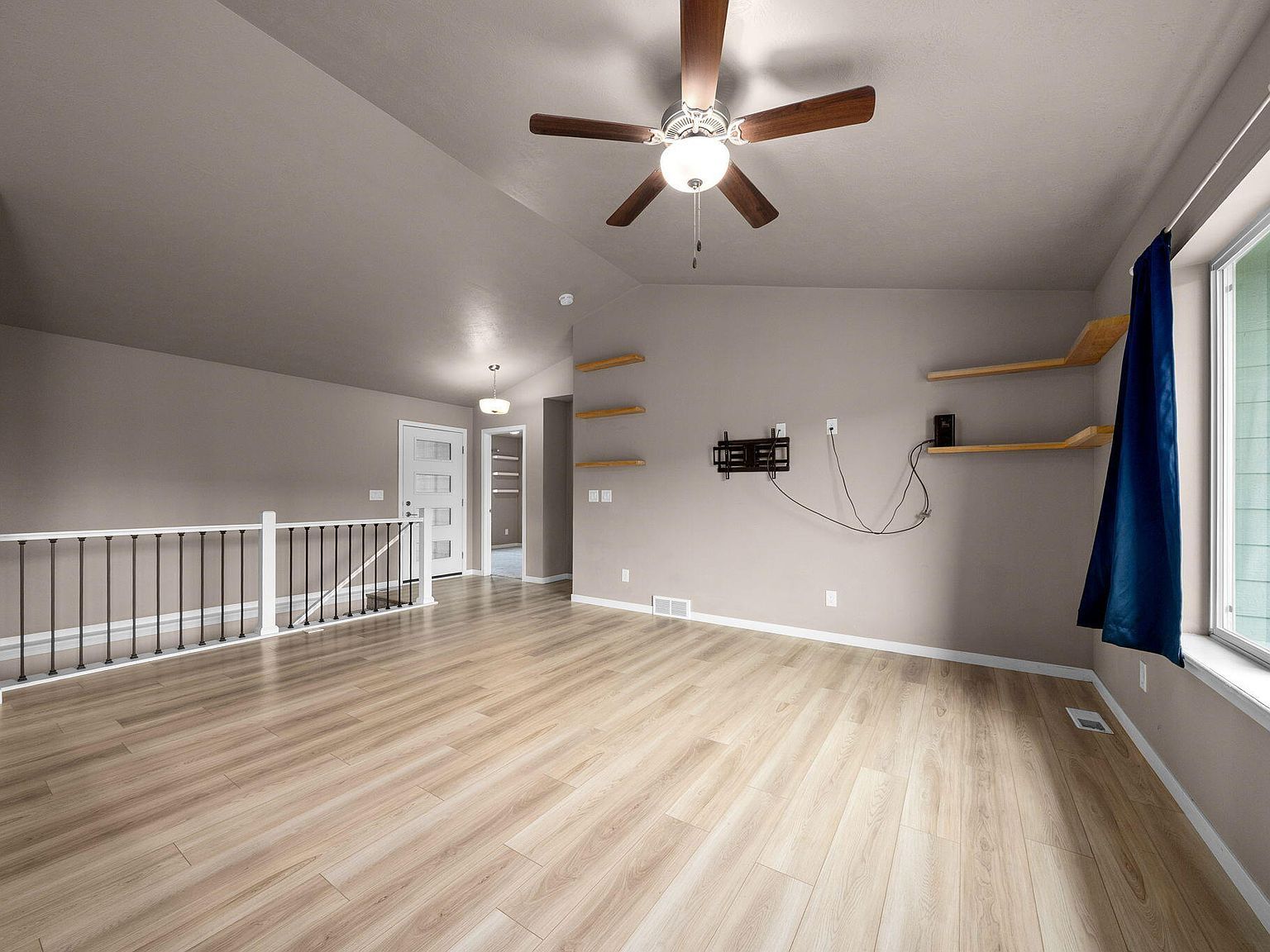 1504 S Gill Ave Sioux Falls, SD 57106 - Thumbnail 3