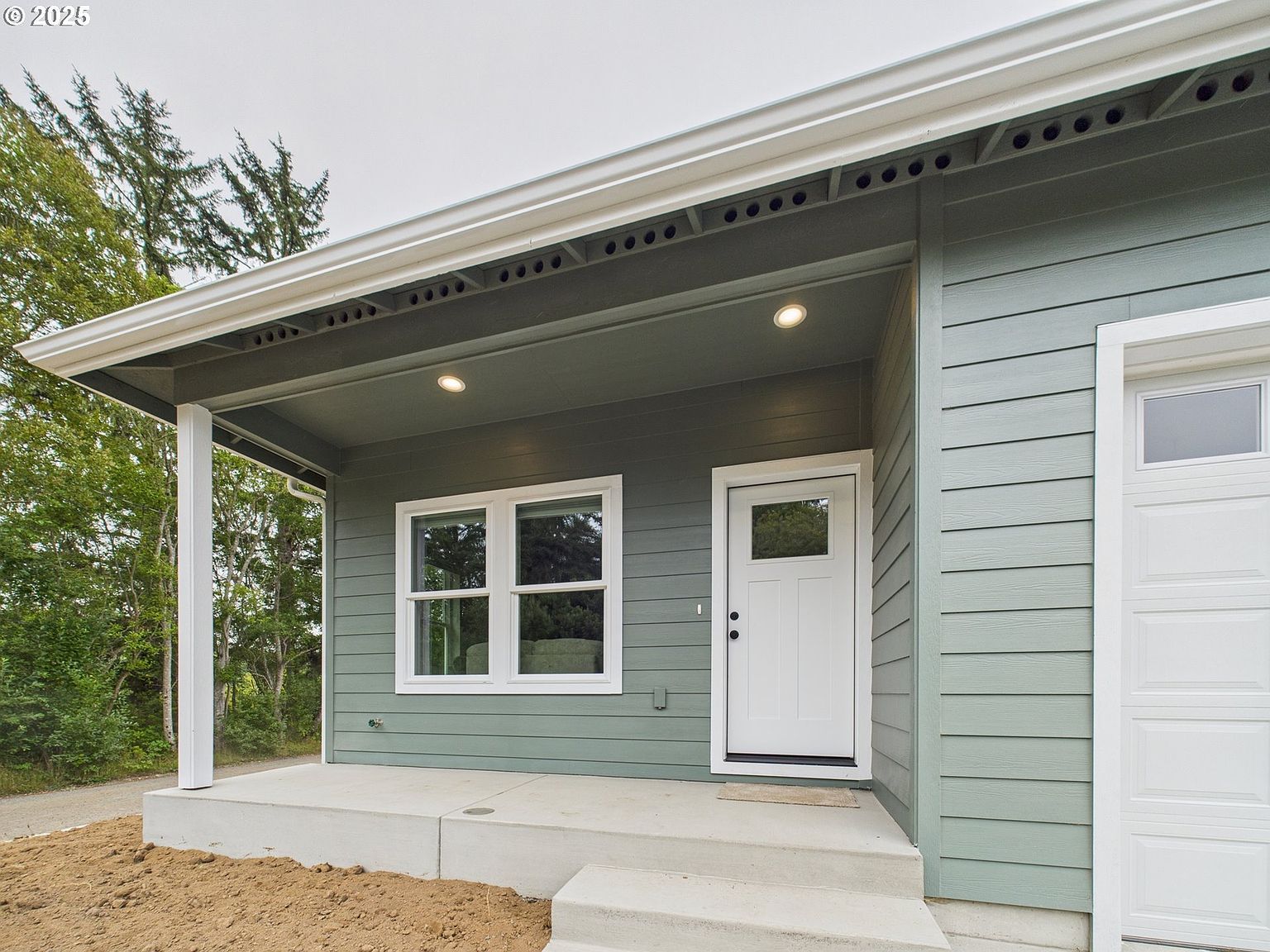 1269 Avenue D Seaside, OR 97138 - Thumbnail 3