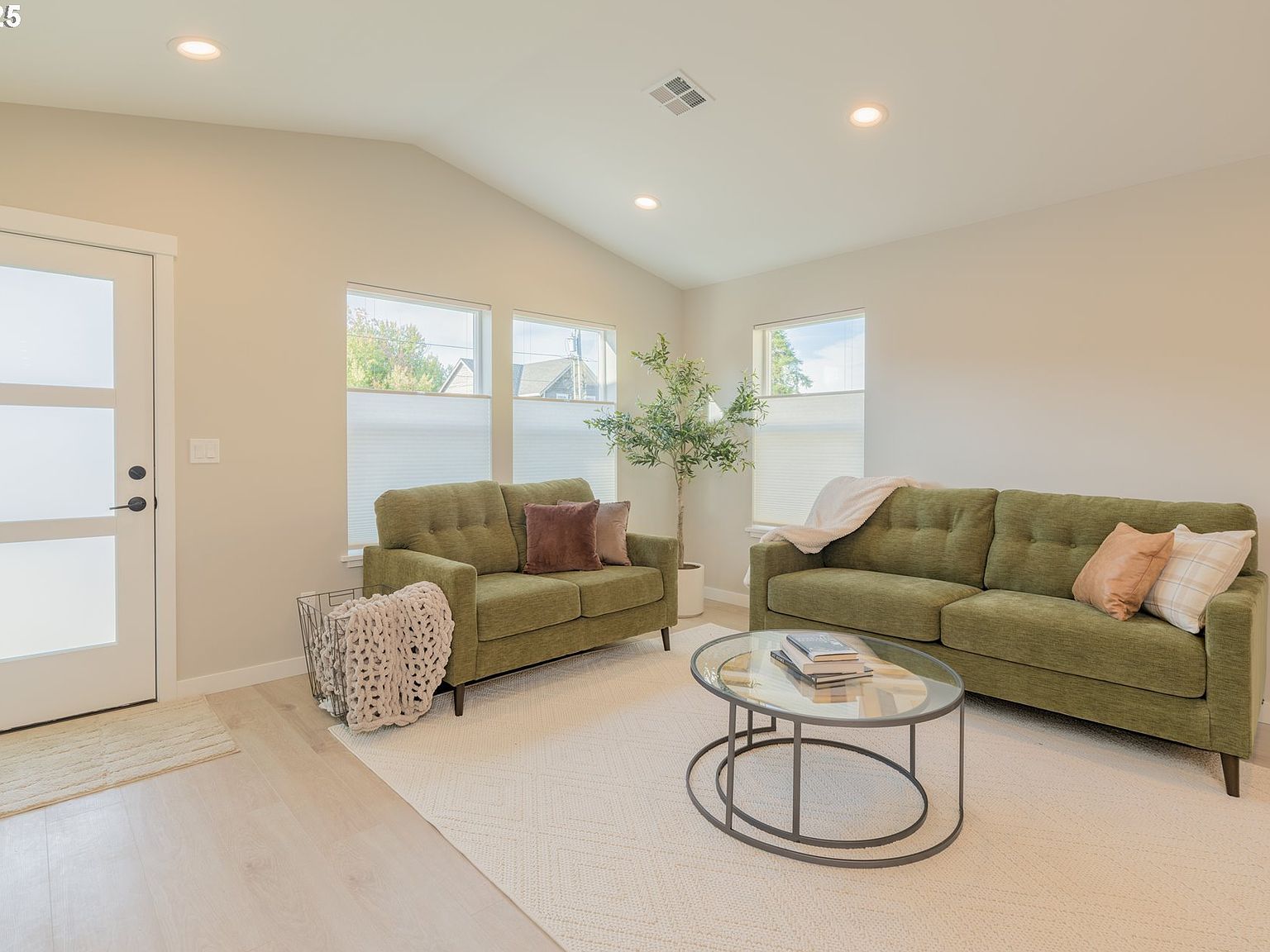 1265 Avenue D Seaside, OR 97138 - Thumbnail 3