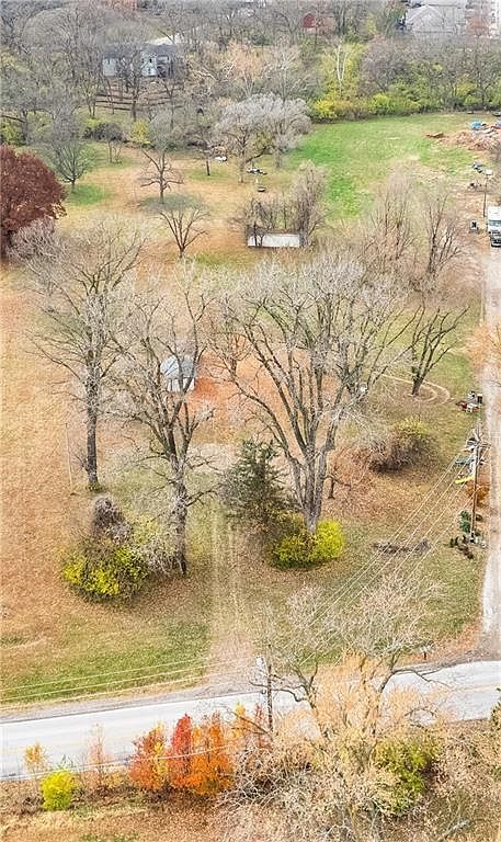 6676 NW Waukomis Dr Kansas City, MO 64151 - Thumbnail 3